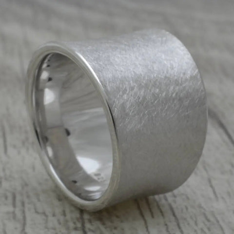 Bandring 17 mm Breit, KONKAVER RING aus Silber