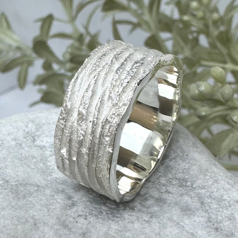 Damenring mit Muster breit 10mm