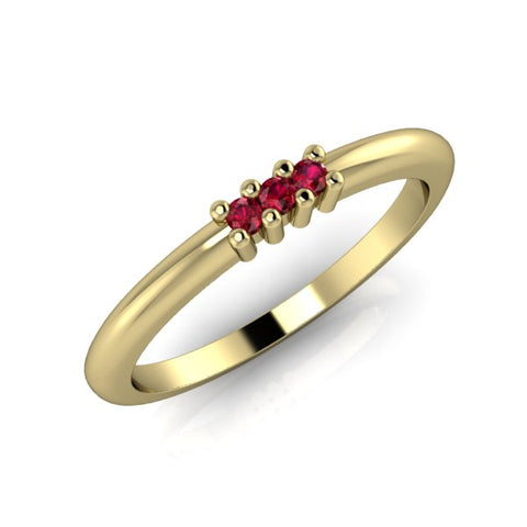 Ring aus Gelbgold mit Rubin rot