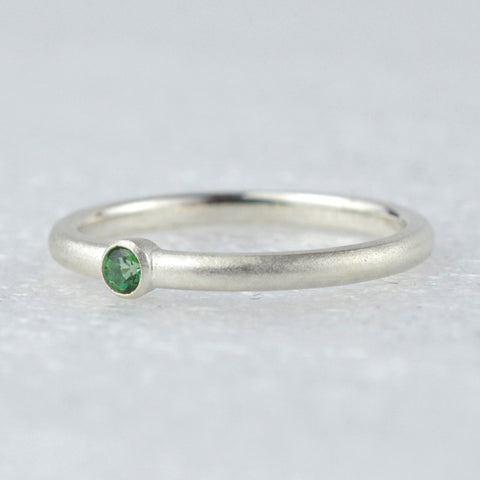 Ring aus Silber mit Smaragd grün